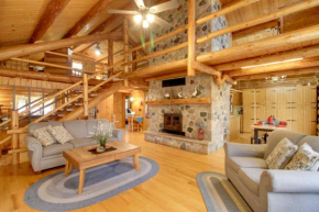 Lakefront Deerwood Home with Fire Pit and Grill!